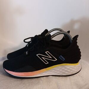 New Balance Fresh Foam Roav Black Running Shoes
